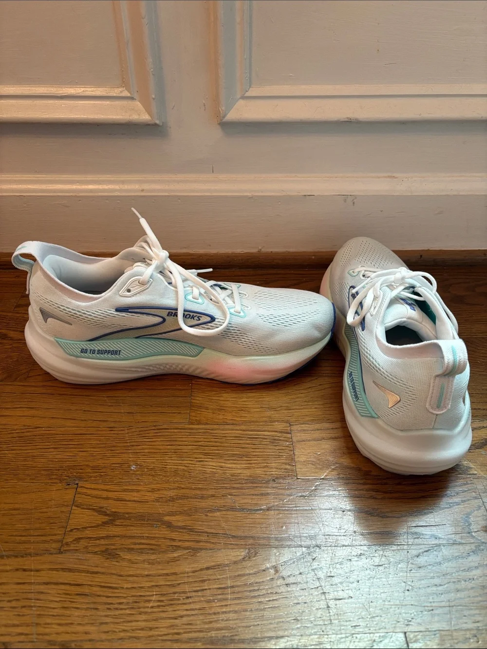 Women's Brooks Glycerin 22 GTS Running Shoes